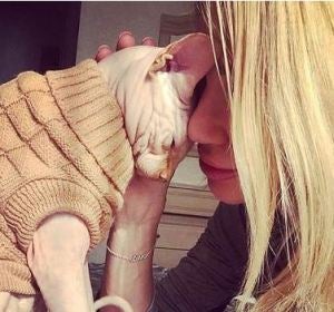 Indignación con una instagramer por tatuar a su gato para que sea "más glamuroso" Indignación con una instagramer por tatuar a su gato para que sea "más glamuroso"