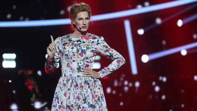 Un Fran Dieli entregado conmueve al público con ‘Send my love’ como Adele