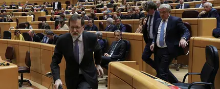 Rajoy saliendo del Senado Rajoy saliendo del Senado