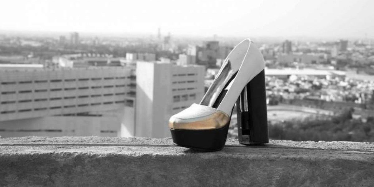 Tacones con gas pimienta para frenar la violencia de género en México