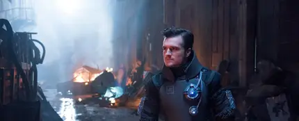 Josh Hutcherson en 'Future Man' Josh Hutcherson en 'Future Man'