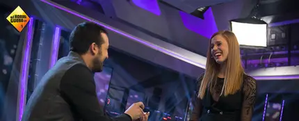 El novio de María Castro le pide matrimonio por sorpresa en directo El novio de María Castro le pide matrimonio por sorpresa en directo