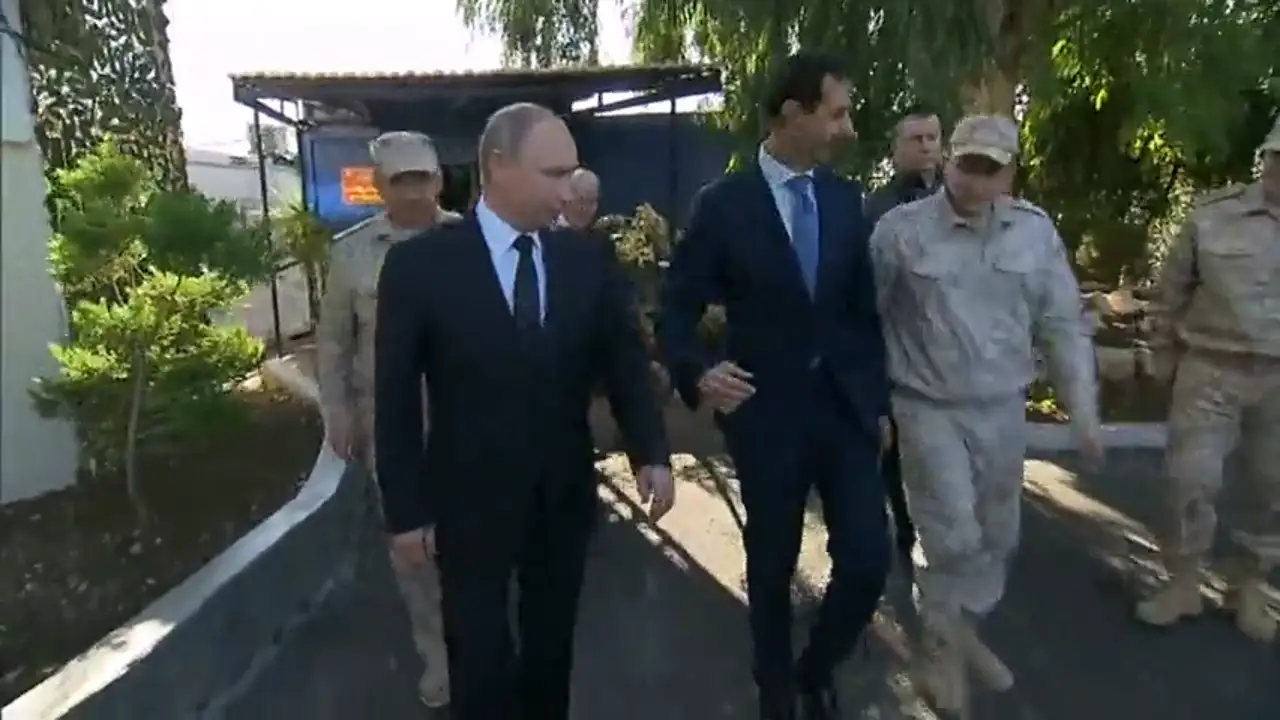 Putin llega por sorpresa a Siria Putin llega por sorpresa a Siria