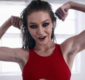 Gigi Hadid en el calendario de Adviento de Love Magazine Gigi Hadid en el calendario de Adviento de Love Magazine