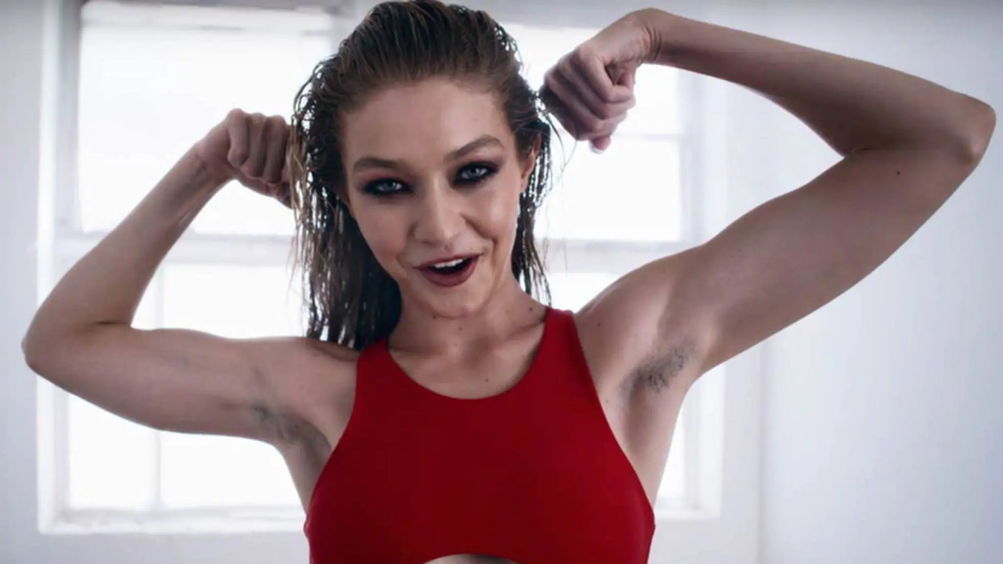 Gigi Hadid en el calendario de Adviento de Love Magazine