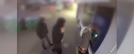 Intentan robar a una señora en Reino Unido Intentan robar a una señora en Reino Unido