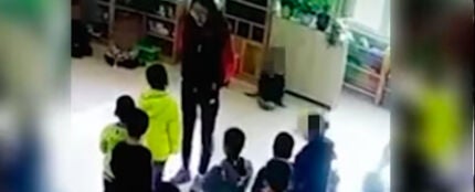 Profesora maltrata a sus alumnos en clase