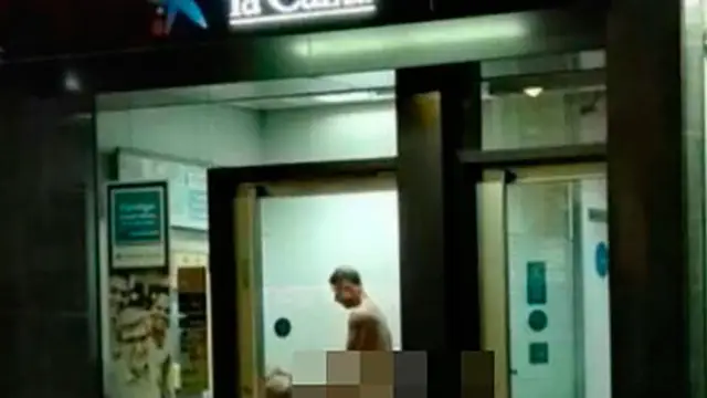Sexo en un cajero de León