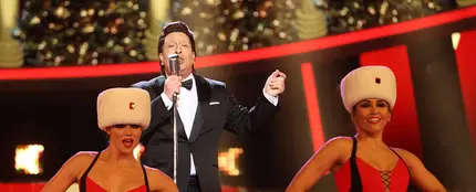 'Santa Claus llegó a la ciudad' de la mano de Agustín Jiménez transformándose en Luis Miguel 'Santa Claus llegó a la ciudad' de la mano de Agustín Jiménez transformándose en Luis Miguel