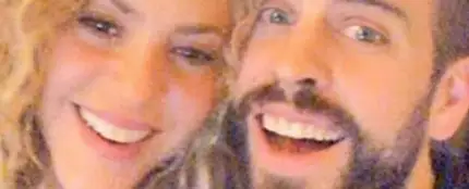 Shakira y Piqué se divierten con los filtros de Snapchat Shakira y Piqué se divierten con los filtros de Snapchat