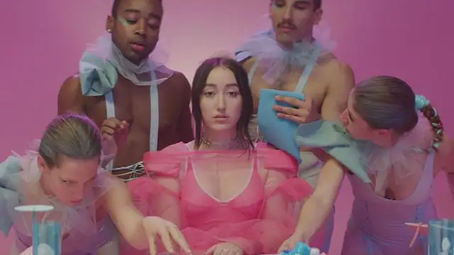 Noah Cyrus en 'My Way'