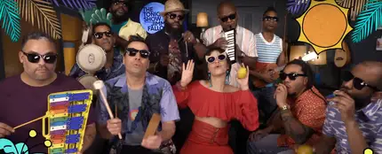 Camila Cabello, Jimmy Fallon y The Roots interpretando Havanna con instrumentos infantiles Camila Cabello, Jimmy Fallon y The Roots interpretando Havanna con instrumentos infantiles