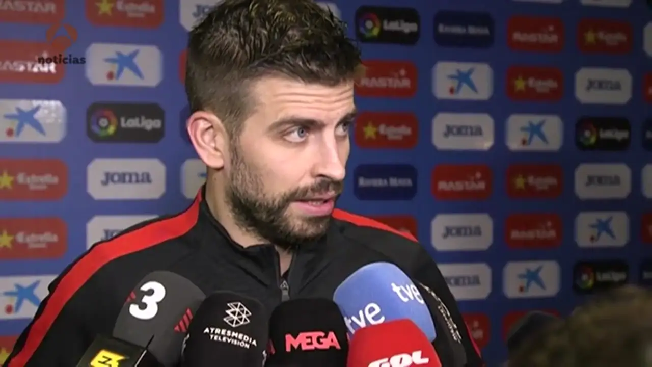 Piqué, sobre los cánticos de Cornellá: "Espero que en el Camp Nou no se insulte ni se tiren cosas" Piqué, sobre los cánticos de Cornellá: "Espero que en el Camp Nou no se insulte ni se tiren cosas"
