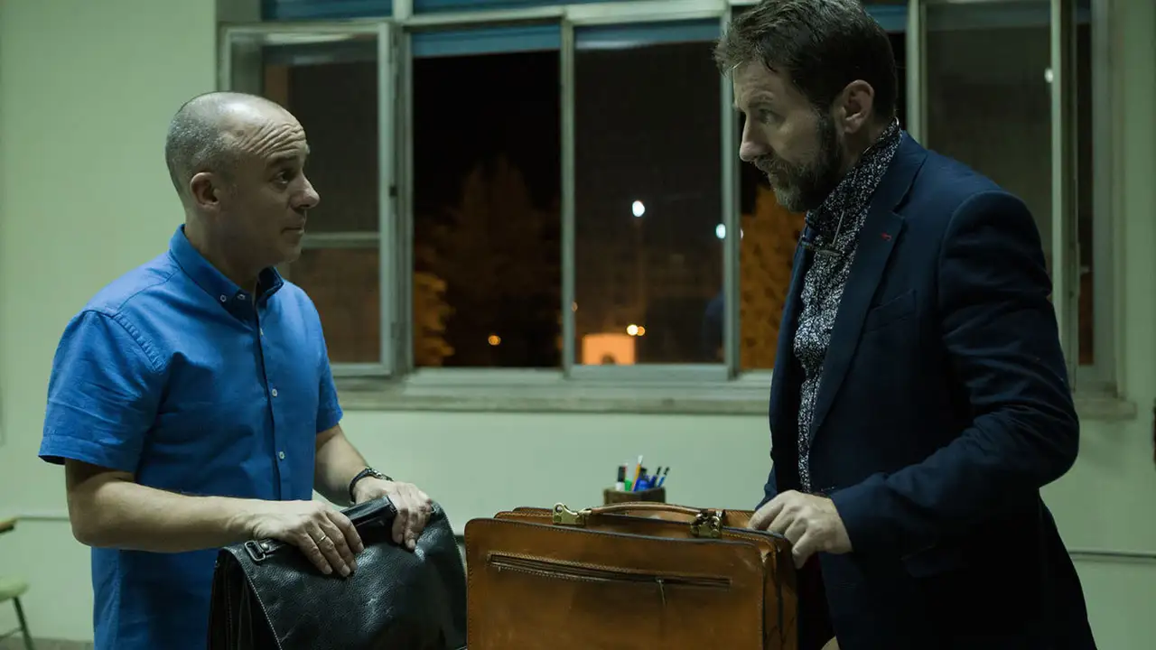 Javier Gutiérrez y Antonio de la Torre en 'El autor' Javier Gutiérrez y Antonio de la Torre en 'El autor'