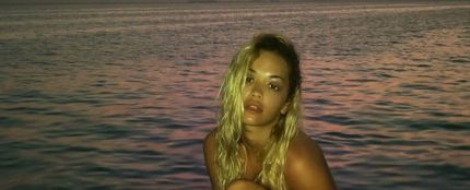 Rita Ora se desnuda en Instagram 