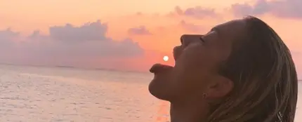 Rita Ora en la playa Rita Ora en la playa
