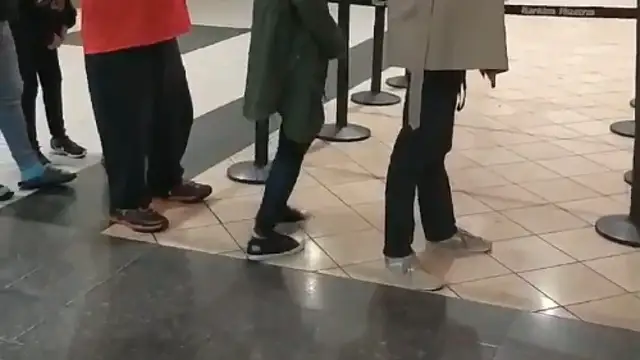 La divertida broma de dos niños para colarse en el cine