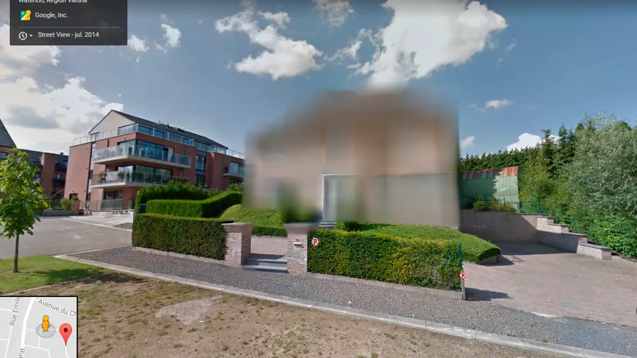 La casa alquilada por Puigdemont en Waterloo desaparece de Google Maps La casa alquilada por Puigdemont en Waterloo desaparece de Google Maps