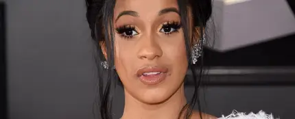 Cardi B en la alfombra roja de los Grammy 2018 Cardi B en la alfombra roja de los Grammy 2018