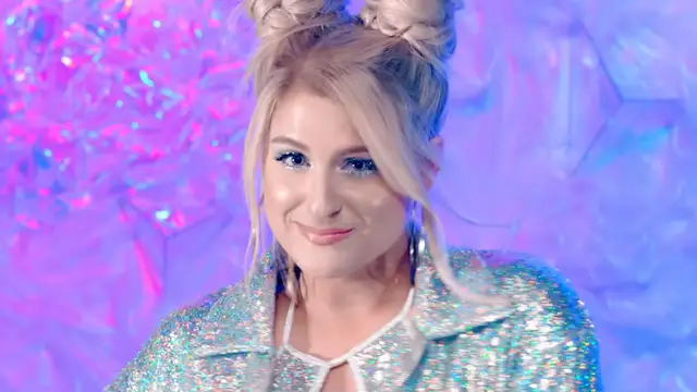 Meghan Trainor en el vídeo de 'No Excuses'