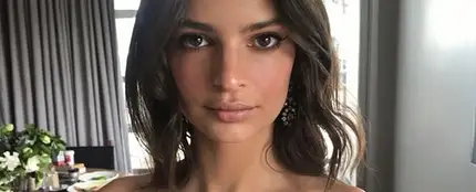 Emily Ratajkowski publica un sugerente topless Emily Ratajkowski publica un sugerente topless