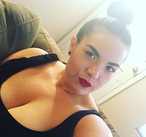 Carmen Smith, de víctima de bullying a influencer Carmen Smith, de víctima de bullying a influencer