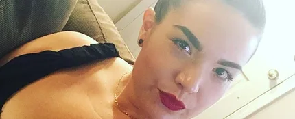 Carmen Smith, de víctima de bullying a influencer Carmen Smith, de víctima de bullying a influencer