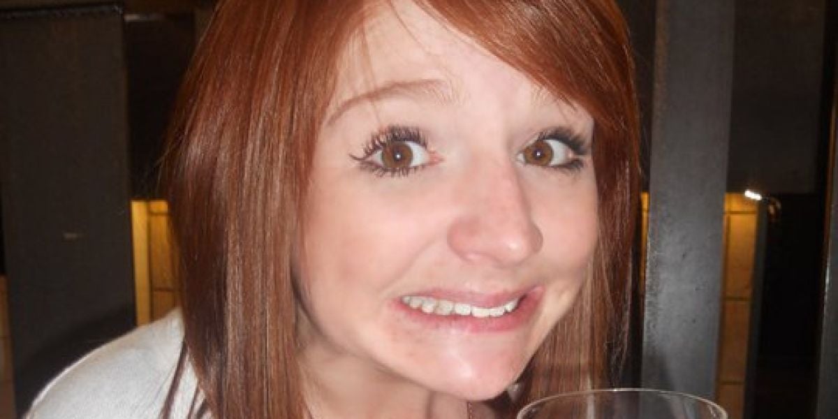 Adele Smith se tatuó los pechos con 18 años
