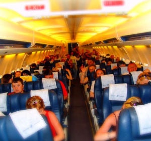 Que probabilidad tienen los pasajeros de un avion de contagiarse de gripe Que probabilidad tienen los pasajeros de un avion de contagiarse de gripe