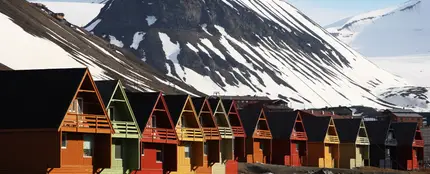 El pueblo noruego de Longyearbyen El pueblo noruego de Longyearbyen