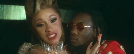 Cardi B en el videoclip de 'Bartier Cardi'