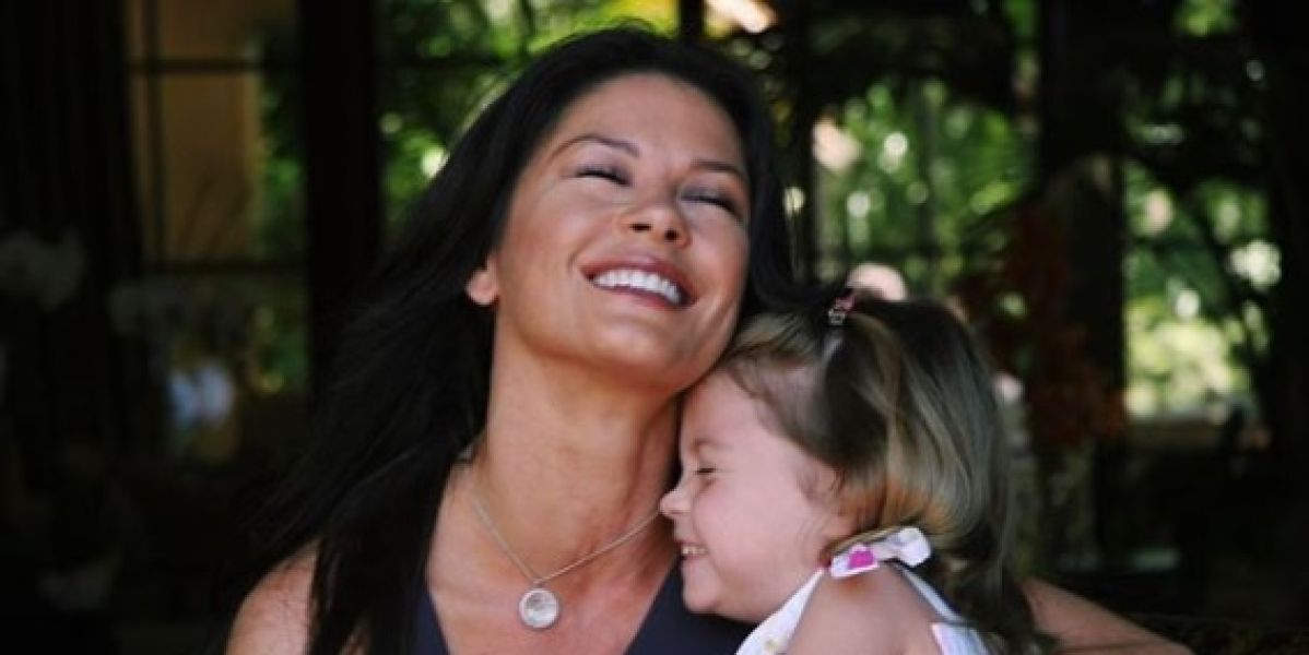 Catherine Zeta-Jones con su hija Carys