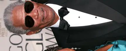 Morgan Freeman con su ahijada E'Dena Hines en Los Globos de Oro Morgan Freeman con su ahijada E'Dena Hines en Los Globos de Oro