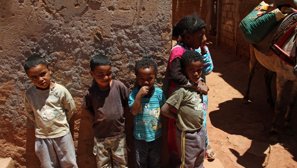 Un grupo de niños marroquís