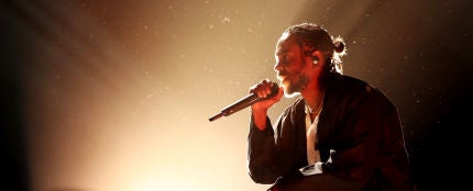 Kendrick Lamar durante su actuación en los Grammy 2018