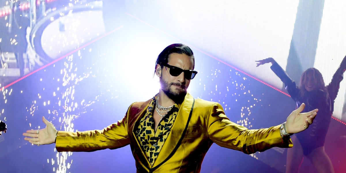 Maluma durante su gira 'F.A.M.E. Tour' en Inglewood (California)