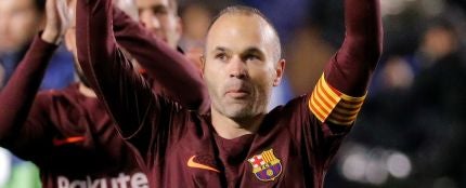 Andr&eacute;s Iniesta celebra el t&iacute;tulo liguero en Riazor