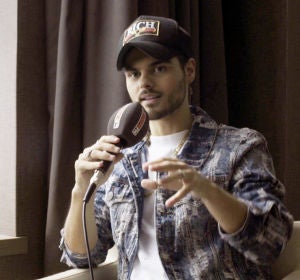 Abraham Mateo durante la entrevista con Europa FM Abraham Mateo durante la entrevista con Europa FM