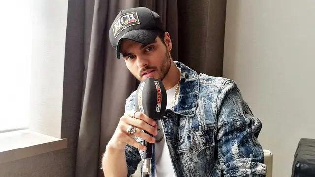 Abraham Mateo durante la entrevista con Europa FM