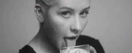 Christina Aguilera en el vídeo de 'Accelerate' Christina Aguilera en el vídeo de 'Accelerate'