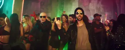 Pitbull y Enrique Iglesias en el vídeo de 'Move To Miami' Pitbull y Enrique Iglesias en el vídeo de 'Move To Miami'