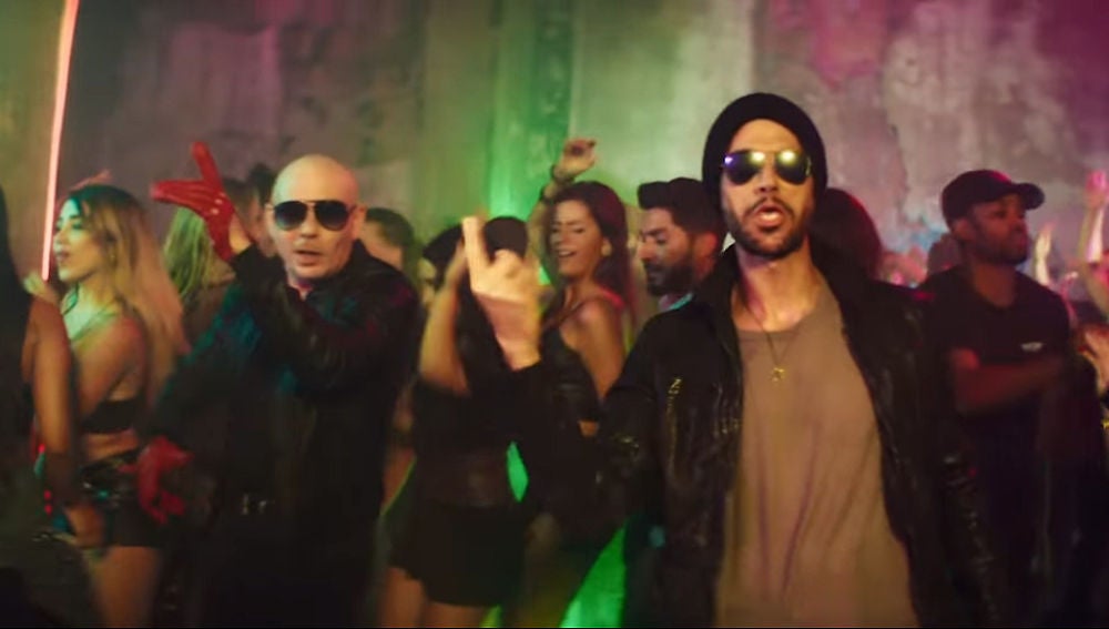 Pitbull y Enrique Iglesias en el vídeo de 'Move To Miami'