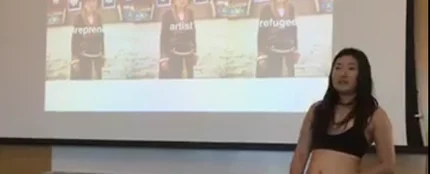 Una estudiante se desnuda en la presentación de su tesis Una estudiante se desnuda en la presentación de su tesis
