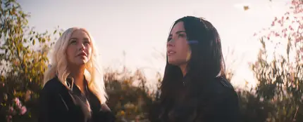 Christina Aguilera y Demi Lovato en el vídeo de 'Fall In Line' Christina Aguilera y Demi Lovato en el vídeo de 'Fall In Line'