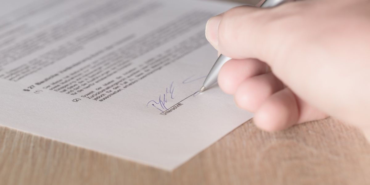Firmar un contrato