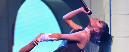 Ariana Grande durante su actuación en los Premios Billboard Ariana Grande durante su actuación en los Premios Billboard