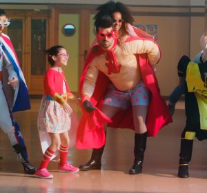 Bombai - Superhéroes (Canción Principal de la Película "Futbolísimos") - Videoclips Bombai - Superhéroes (Canción Principal de la Película "Futbolísimos") - Videoclips