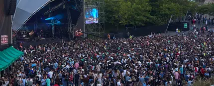 Numeroso público en la cuarta jornada del festival de música Primavera Sound Numeroso público en la cuarta jornada del festival de música Primavera Sound