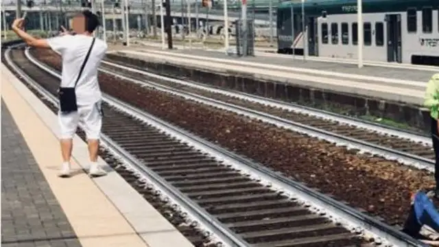 Selfie en las vías del tren
