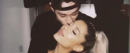 Ariana Grande y Pete Davidson Ariana Grande y Pete Davidson